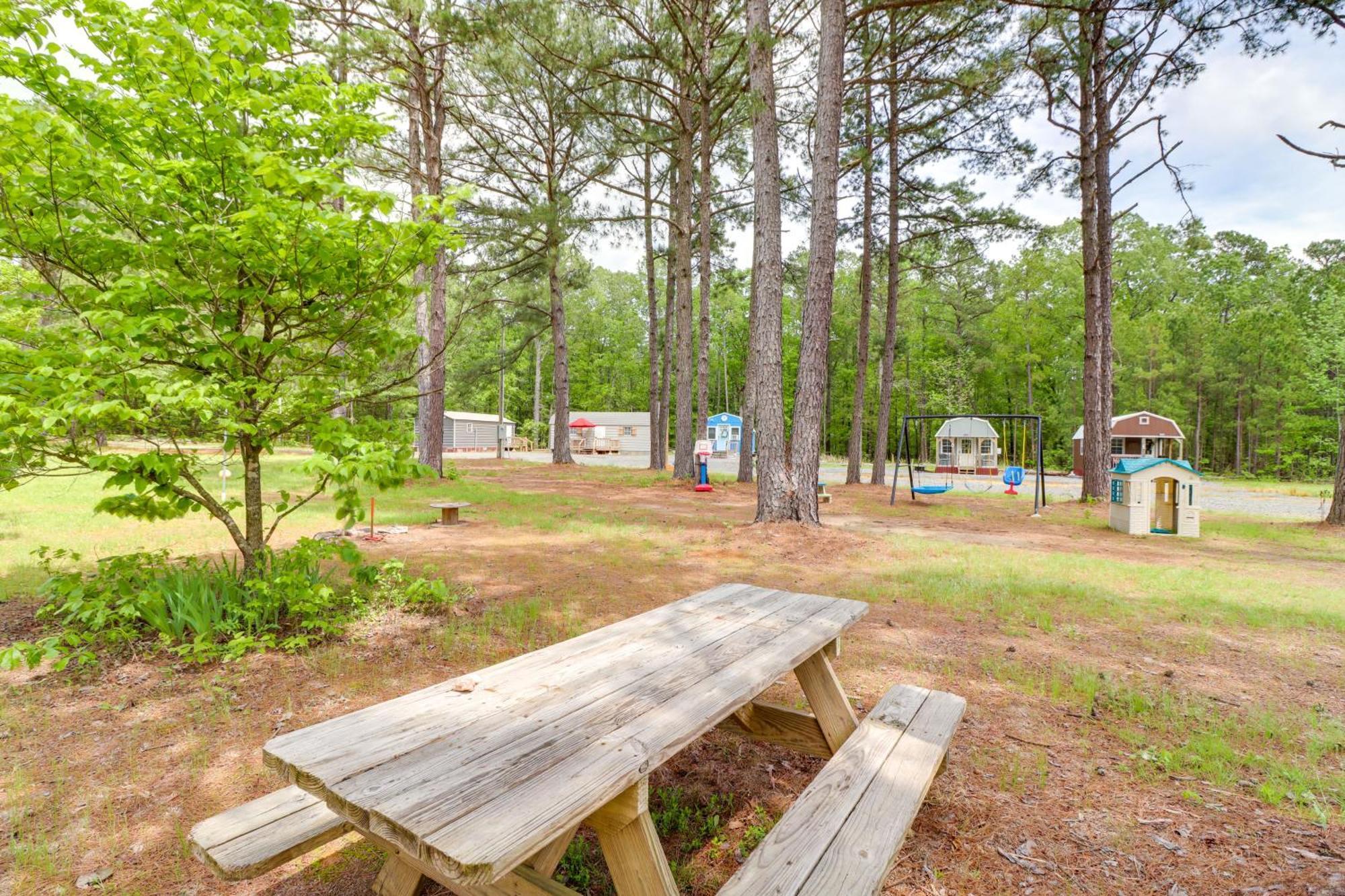 Cozy Higden Studio Close To Greers Ferry Lake! Apartment Fairfield Bay Luaran gambar